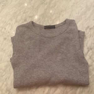 Brandy Melville grey long sleeve top! In great condition